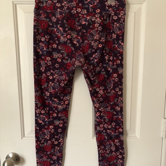 👑Lularoe floral leggings👑 - Picture 1 of 3